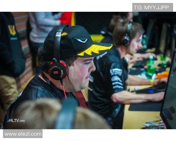 V5战队在CSGO比赛中边路渗透策略的优缺点分析与反思 V5战队在CSGO比赛中边路渗透策略的优缺点分析与反思