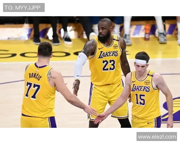 曝詹姆斯从未考虑申请交易不满湖人言论都是对手球队散布的谣言